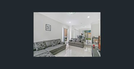 Modern 3 Bedroom Townhouses in prime location! - Photo 3