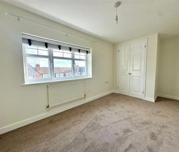 2 bedroom end of terrace house to rent - Photo 6