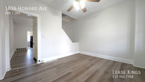 Spacious 2 Bed + Den, 1.5 Bath Townhouse in Downtown Windsor - FIRST MONTH'S RENT FREE - Photo 1