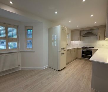 Duchess Court, Weybridge - 4 bedrooms Property for lettings - Seymours - Photo 5