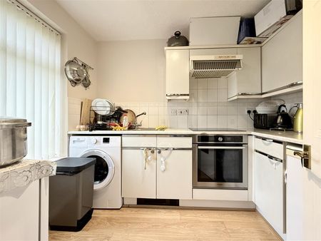 Stanier Avenue, Coundon, CV1 - Photo 5