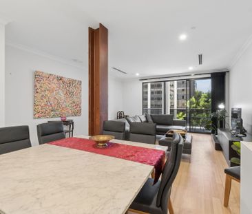 Executive Living on St Georges Terrace: Fully Furnished 3 Bedroom Apartment - Photo 3