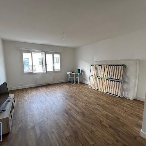 Location Appartement 3 pièces 60m² ROYAN 17200 - Photo 1
