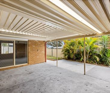 4 BEDROOM MODERN FAMILY HOME - Photo 6