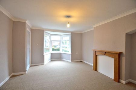 3 bedroom semi-detached house to rent - Photo 2