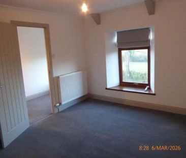 4 bedroom detached house to rent - Photo 2