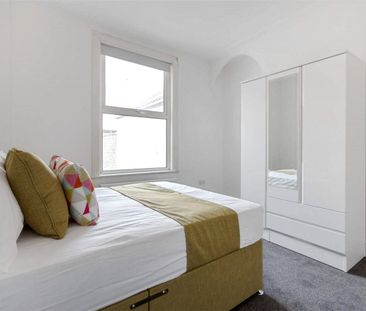 4 Bedroom - Photo 3