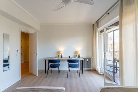 Calle de Rafael Herrera, Madrid, Community of Madrid 28036 - Photo 2