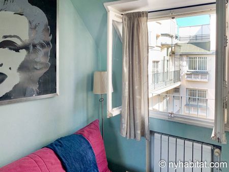 Logement à Paris, Location meublée - Photo 2