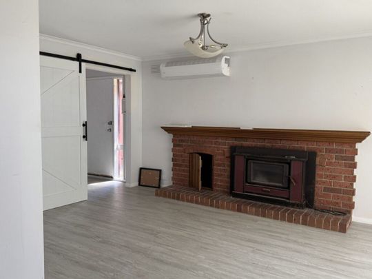 Cosy Living in Newborough - Photo 1