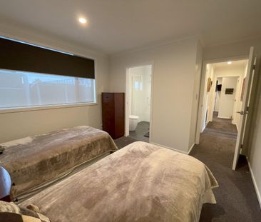 Fully Furnished Sanctuary in Havelock North! - Photo 1