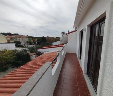 MORADIA T3 TOTALMENTE RENOVADA PARA ARRENDAMENTO - BICESSE/ESTORIL - Photo 1