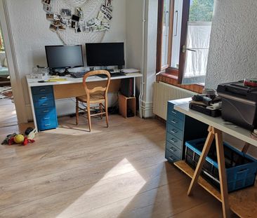 4.5 room apartment with garden and parking space - Photo 6