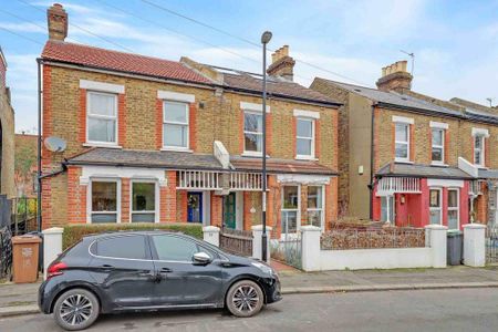4 bedroom house to rent - Photo 3
