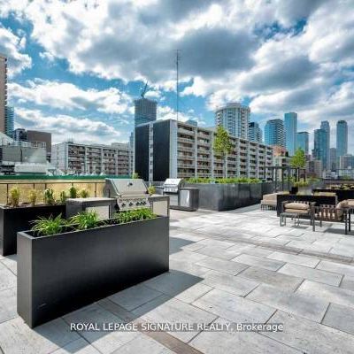 panoramic views spacious layout steps to TTC subway station! - Photo 4