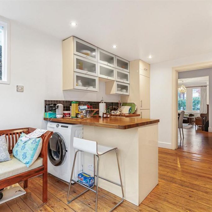 4 bedroom terraced house to rent - Photo 1