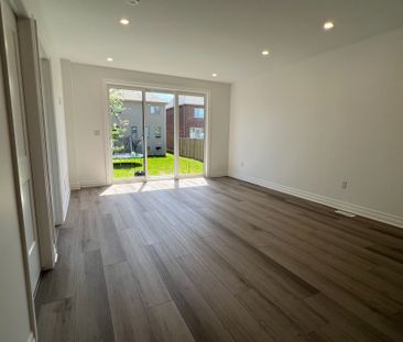 For Lease - 7532 Splendour Drive Unit# Main, Niagara Falls, Ontario - Photo 1