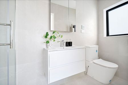 Stylish 3-Bedroom Home with Study - Photo 5