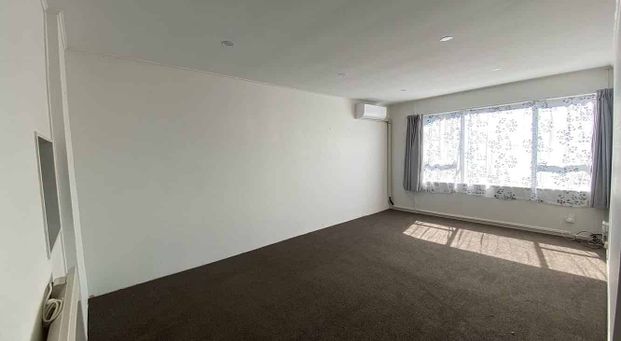 Charming 2BR Home in Normandale! - Photo 1