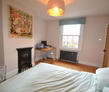 3 bedroom terraced house to rent - Photo 4
