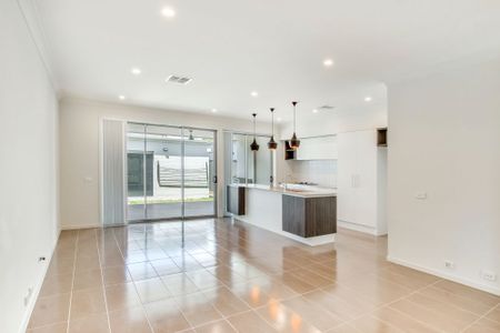 Spacious 3-Bedroom Family Home in Prime Location - Photo 5