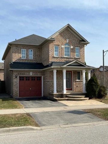 Detached Home For Lease | W9018592 - Photo 3