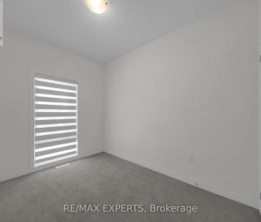 16 GRIFFITH STREET - Photo 5