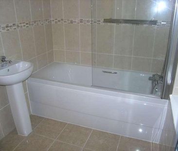 Downham Avenue, Culcheth, WA3 - Photo 2