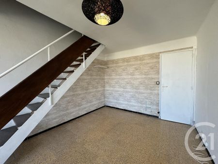 Location Appartement 2 pièces 43m² MARSEILLE 4ème - Photo 3