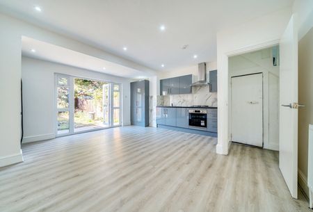 Caithness Road, Mitcham, CR4 - Photo 2