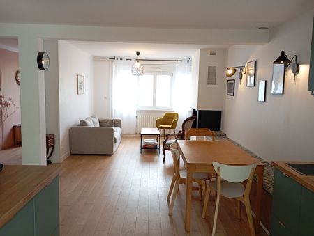 Location Maison 6 pièces 107m² - Photo 3