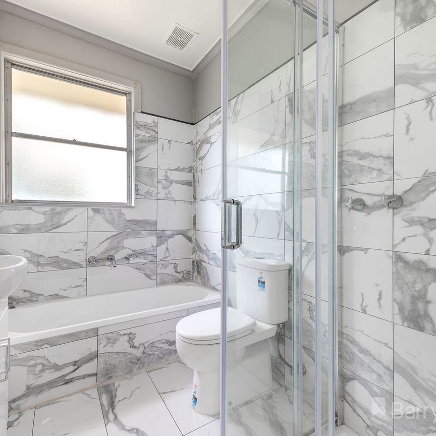 Cosy in the heart of Drouin! - Photo 1