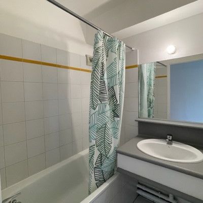 Appartement Courbevoie 1 pièce(s) 24.03 m2 - Photo 1