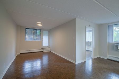 4800 Boulevard de Maisonneuve West - Photo 4