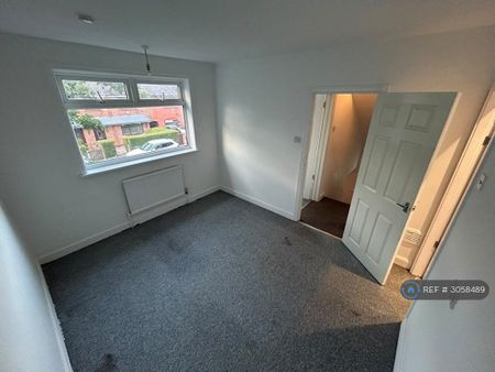 3 bedroom semi-detached house to rent - Photo 5