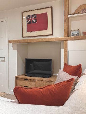 High Street - Photo 4