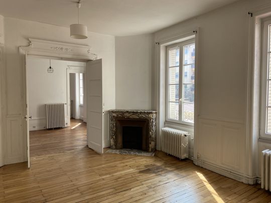 Location Appartement 3 pièces 92m² LYON 3ème - Photo 1