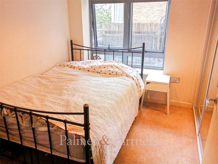 2 bedroom apartment to rent - Photo 2