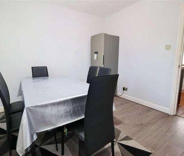 Kent Road, Woking, Surrey, GU22 - Photo 3