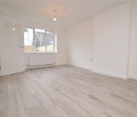 3 Bed Property To Rent - Photo 4