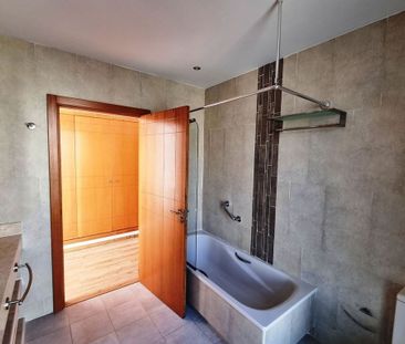 Luxury Semidetached House for rent in Benahavís, Spain - Photo 4