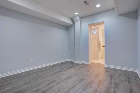 For Lease - 208 Twyn Rivers Drive Unit# Bsmt, Pickering, Ontario - Photo 4