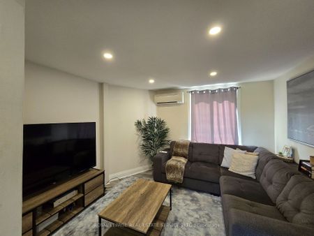 For Lease - 18 Ewing Street Unit# 2, Halton Hills, Ontario - Photo 3