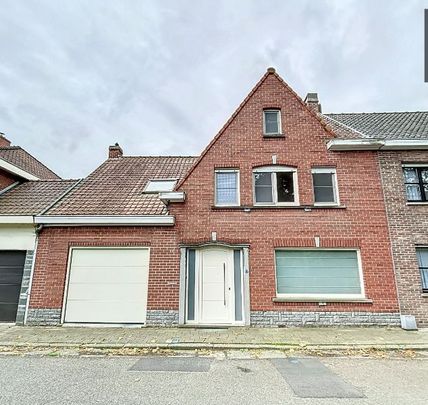 Ruime WONING MET GARAGE nabij station Waregem - Foto 1