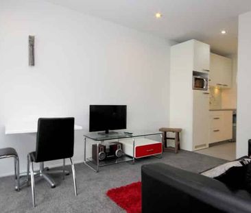 COMFORTABLE & SUNNY - NORTH FACING PRECINCT PARKSIDE APARTMENT - Photo 2