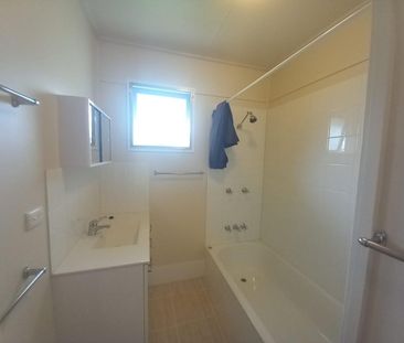 8 Kessels Road, Salisbury, Qld 4107 - Photo 6