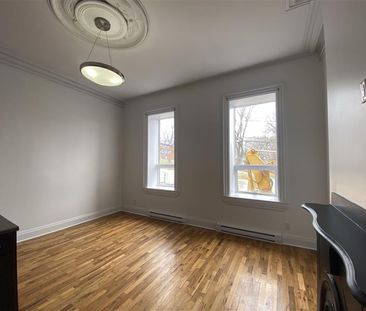265 Charlotte Suite 1 - Photo 3