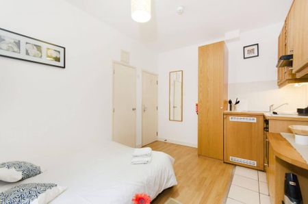 Flat 11 Fairholme Road, West Kensington W14 9JZ - Photo 5