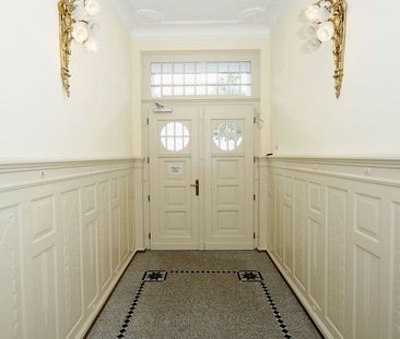Die Hausmannstürme als Nachbar… Stilvolle 3 Zimmerwohnung am Hallma... - Photo 1