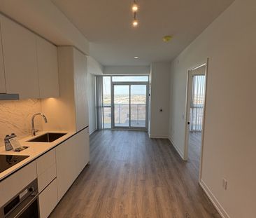 For Lease - 8 Interchange Way Unit# 2205, Vaughan, Ontario - Photo 4